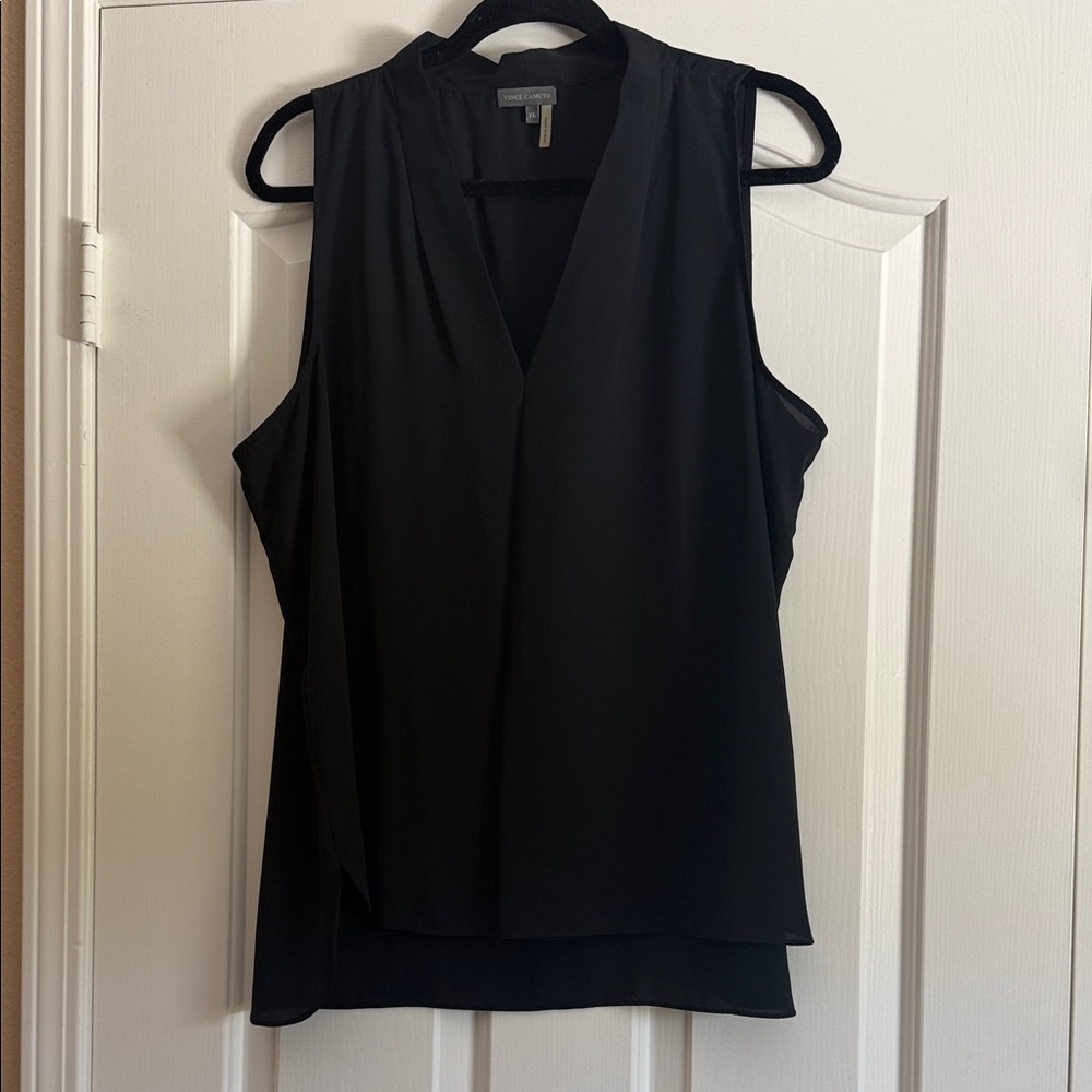 Vince Camuto Black Sleeveless V-Neck Layered Tank Top
